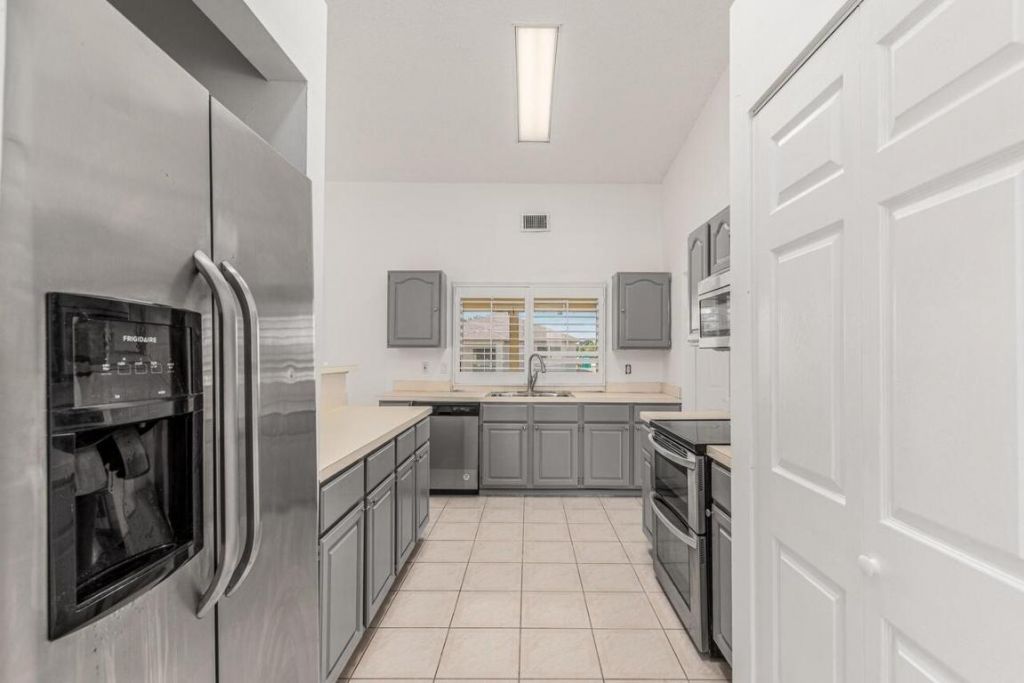 1126 SW Calmar Avenue, Port Saint Lucie, FL 34953 Photo