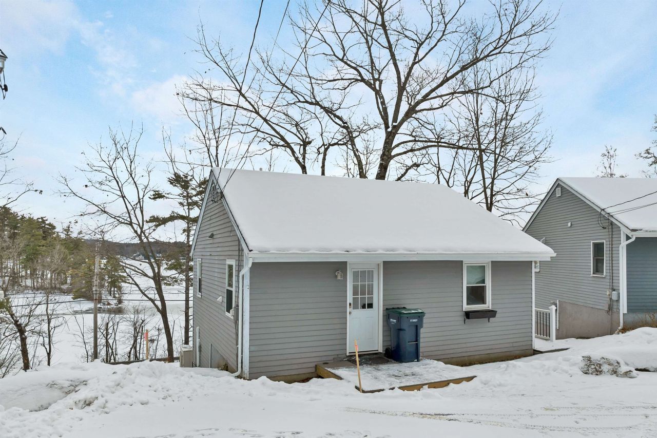 6 Winnisquam Shore, Tilton, NH 03276 Main Photo