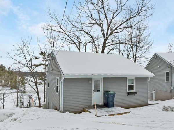 6 Winnisquam Shore, Tilton, NH 03276