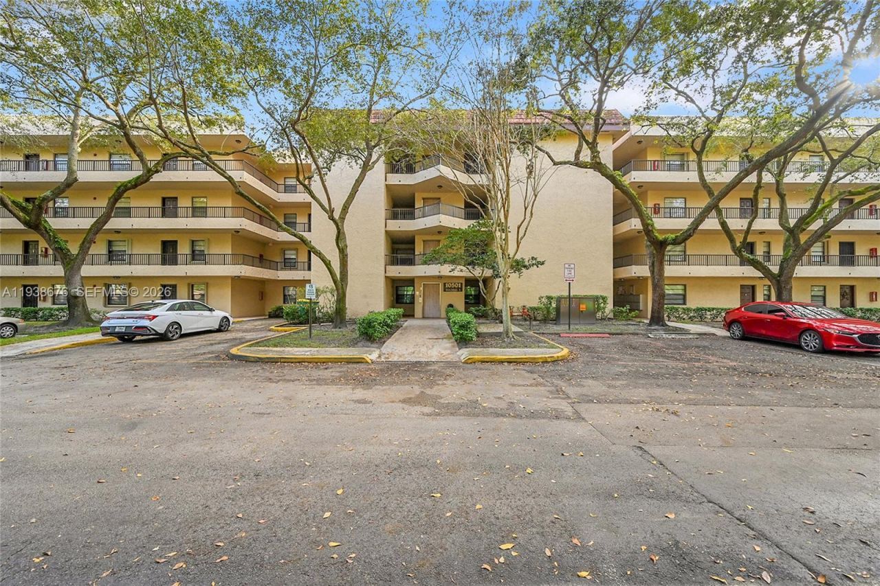 10501 W Broward Blvd, Unit 311, Plantation, FL 33324 Photo