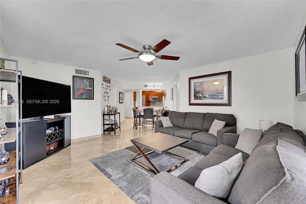 10501 W Broward Blvd, Unit 311, Plantation, FL 33324 Photo