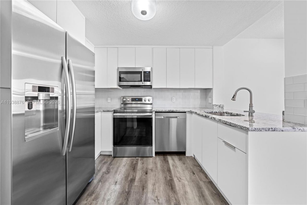 6141 NW 115th Pl, Unit 359, Doral, FL 33178 Photo