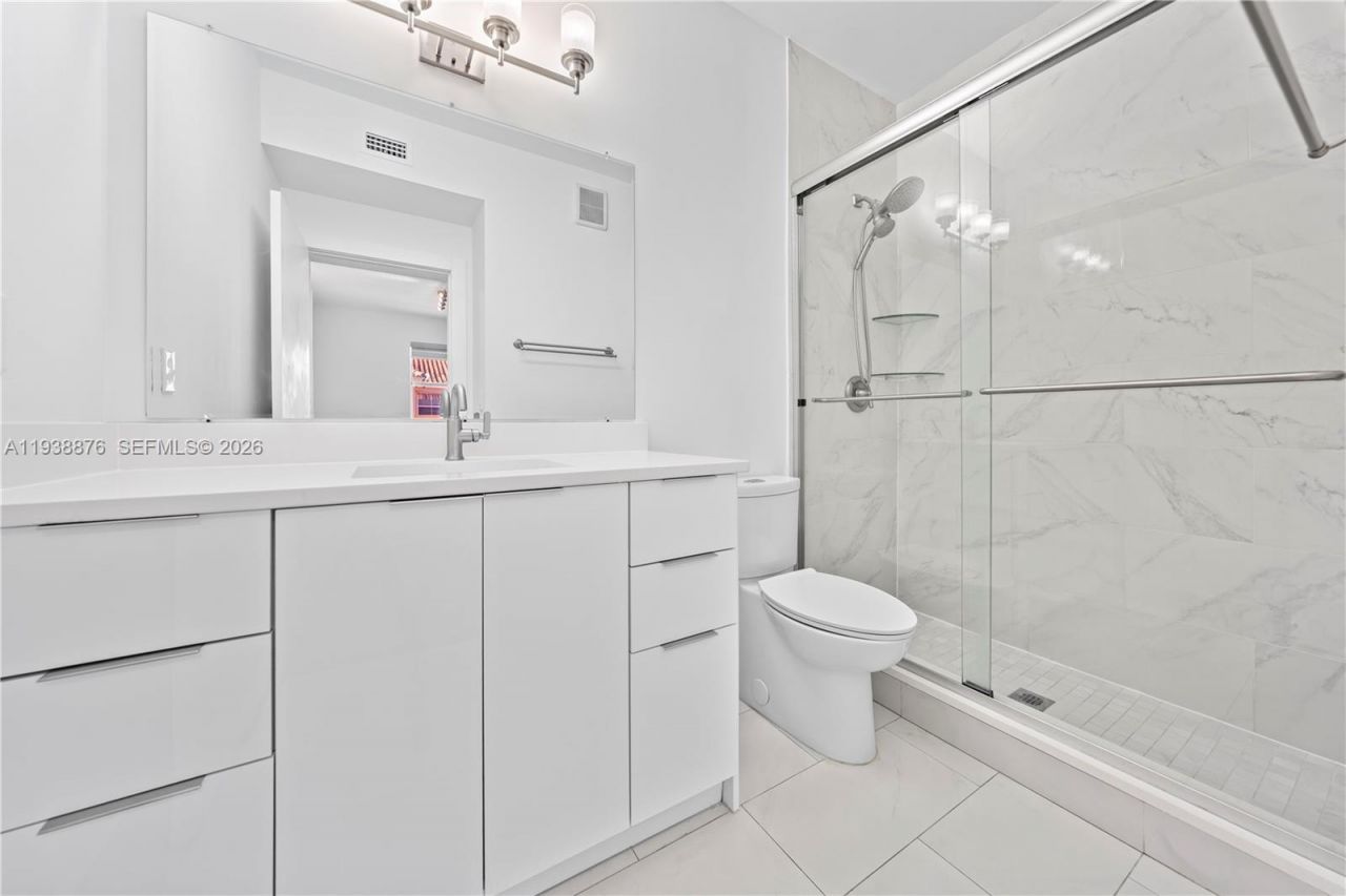 6141 NW 115th Pl, Unit 359, Doral, FL 33178 Photo