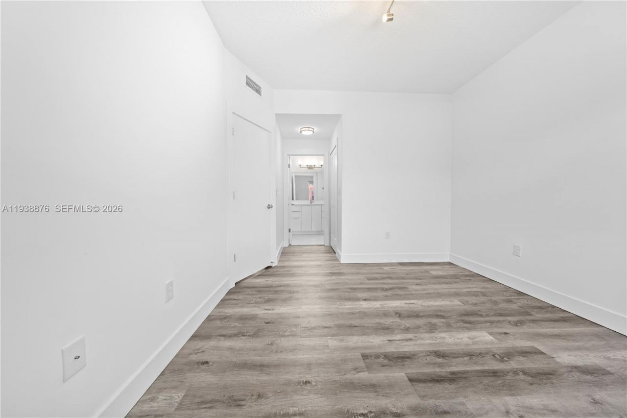 6141 NW 115th Pl, Unit 359, Doral, FL 33178 Photo