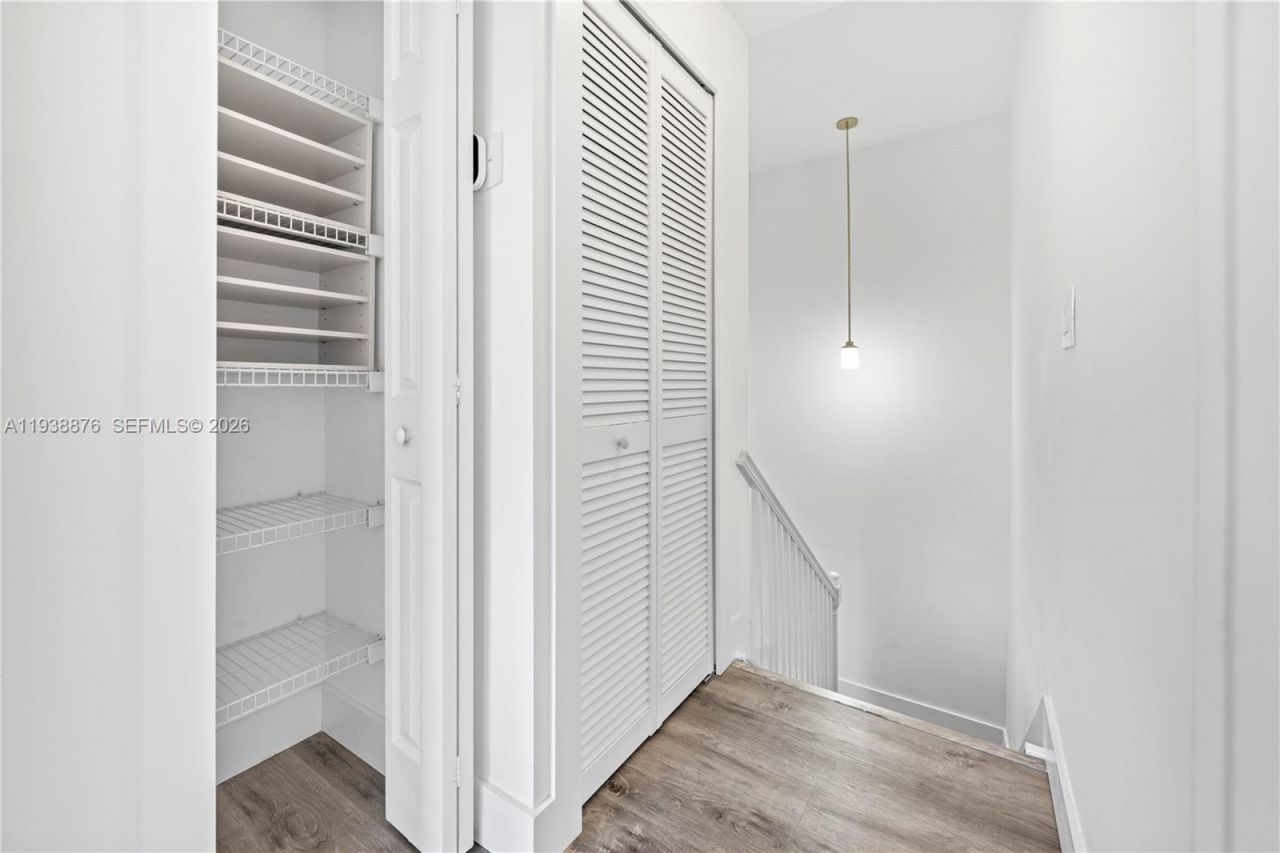 6141 NW 115th Pl, Unit 359, Doral, FL 33178 Photo