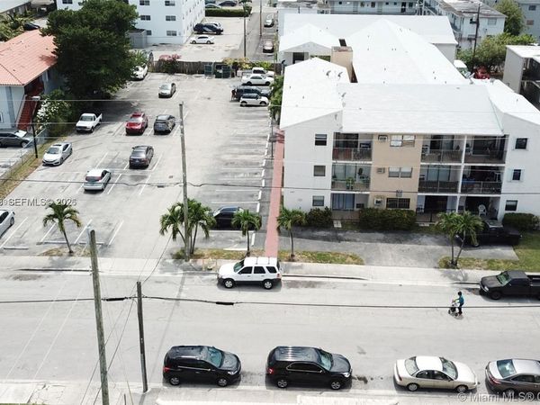 142 SW 18th Ave, Unit 9, Miami, FL 33135