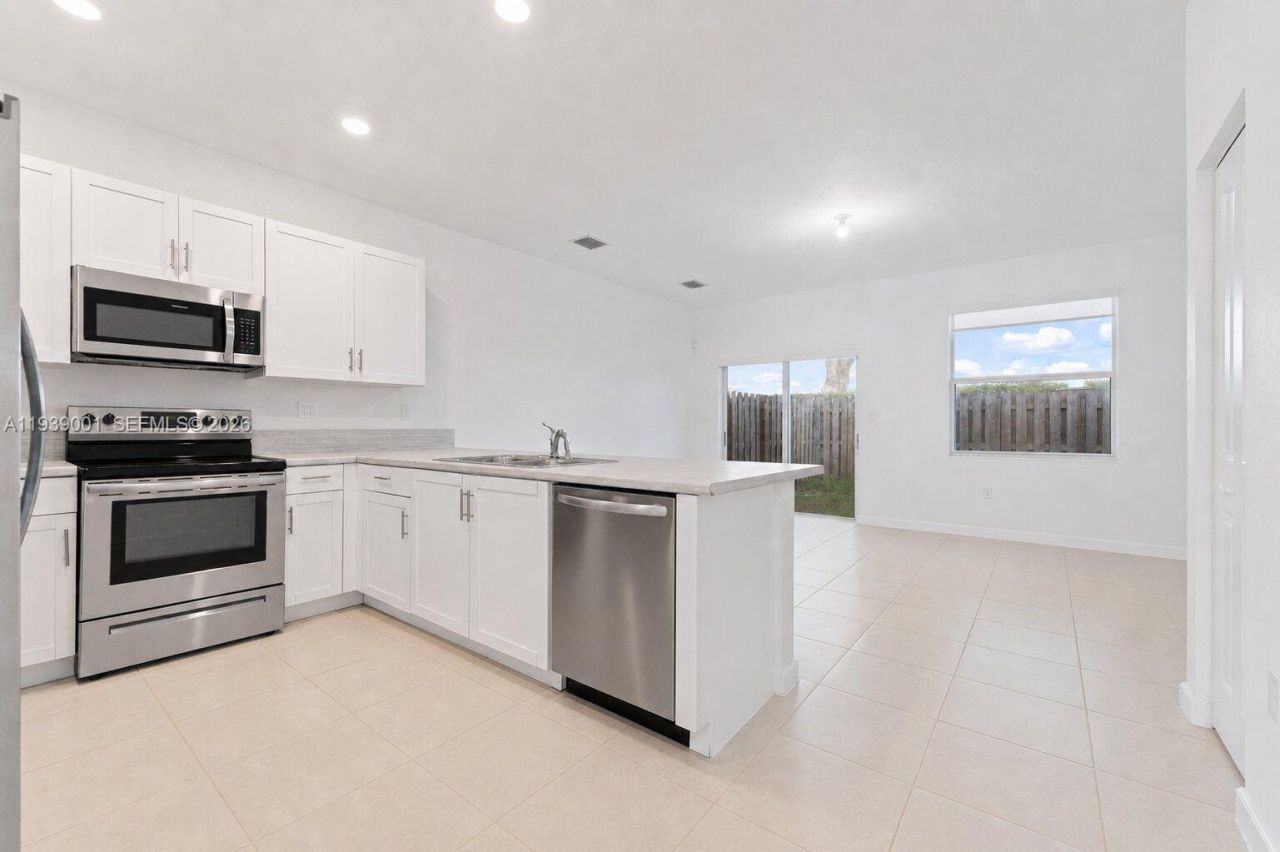 1705 SE 27th Rd, Homestead, FL 33035 Photo
