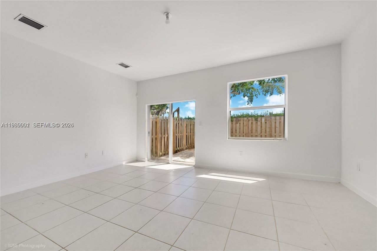 1705 SE 27th Rd, Homestead, FL 33035 Photo