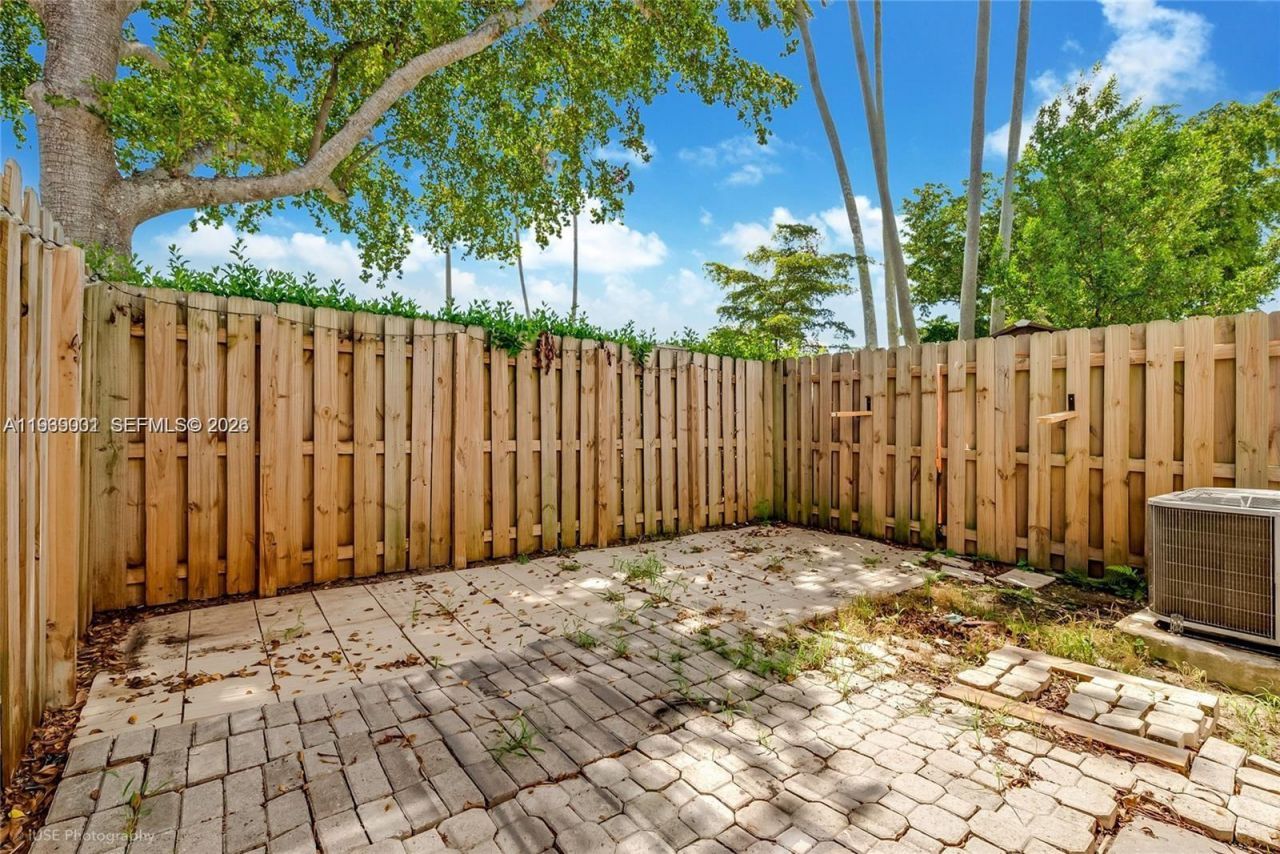 1705 SE 27th Rd, Homestead, FL 33035 Photo