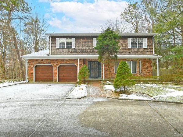 99 Oakfield Avenue, Dix Hills, NY 11746