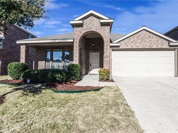 1025 Lake Grove Drive, Little Elm, TX 75068