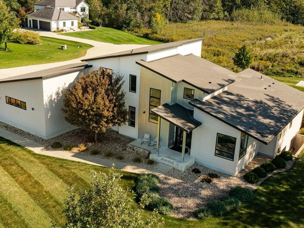 4080 Ironton Lane SW, Rochester, MN 55902