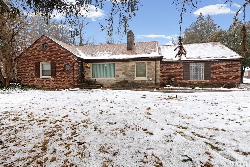 24125 Martha Washington Drive, Southfield, MI 48075 Main Photo