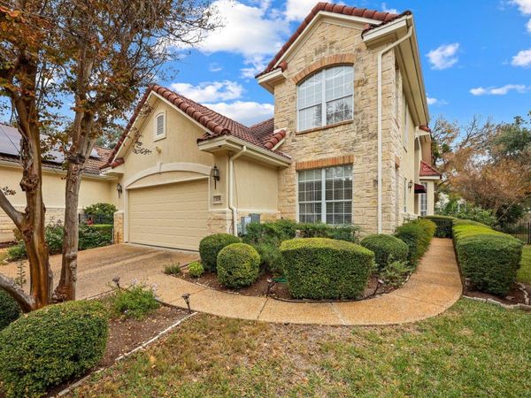 205 The Hills DR, Unit 12, The Hills, TX 78738