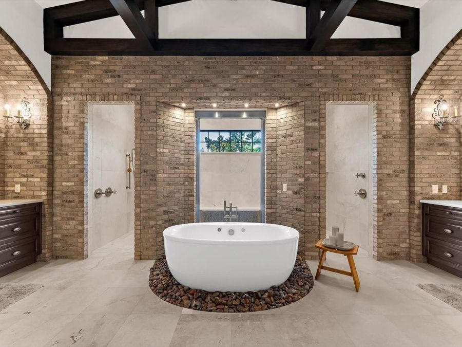 Property Image 46