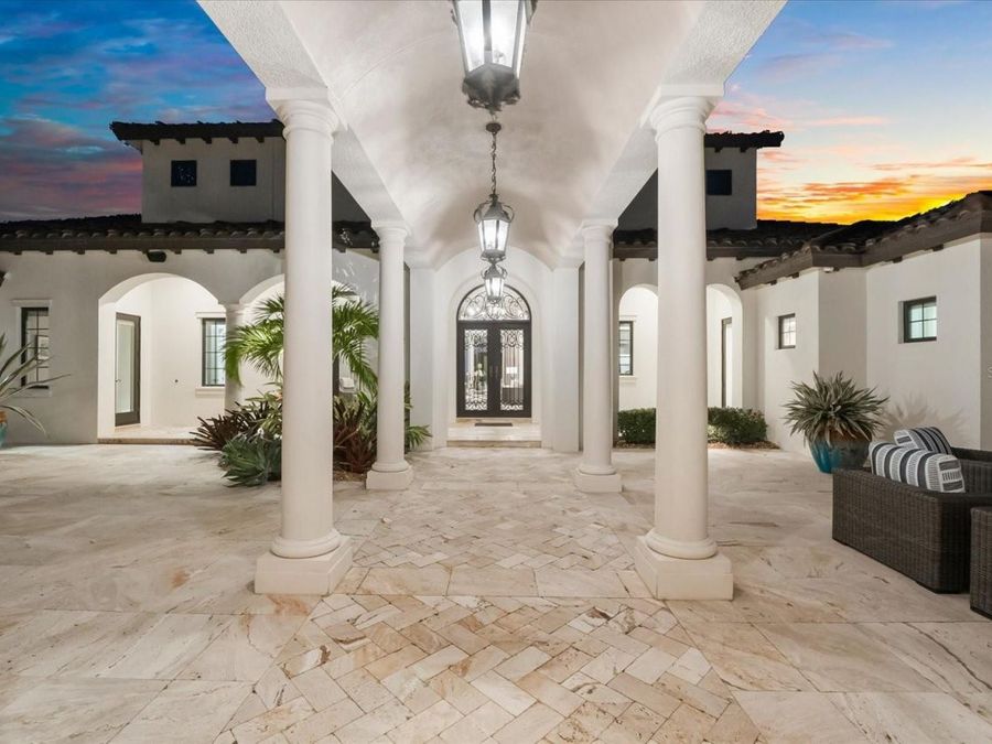 Property Image 100