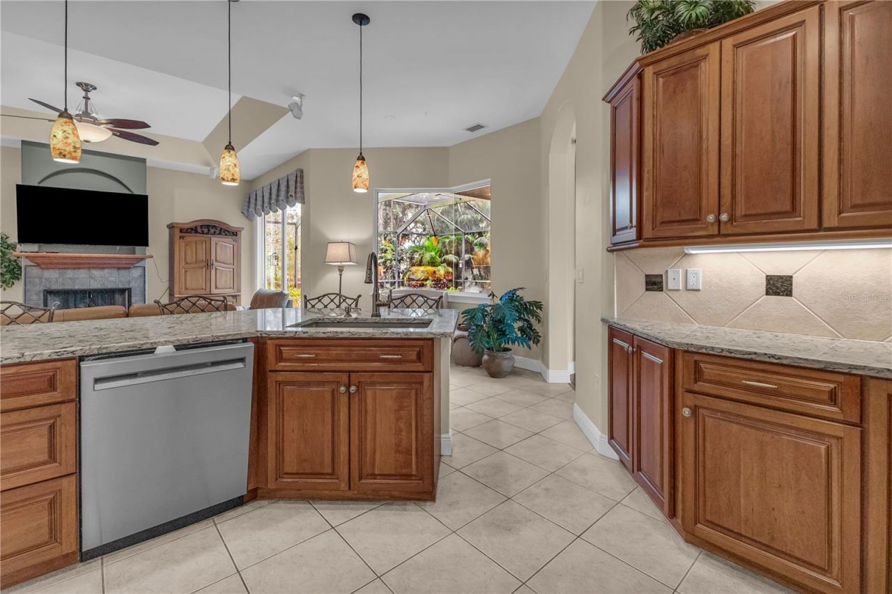 5311 Nathaniel Place, Sarasota, FL 34233 Photo