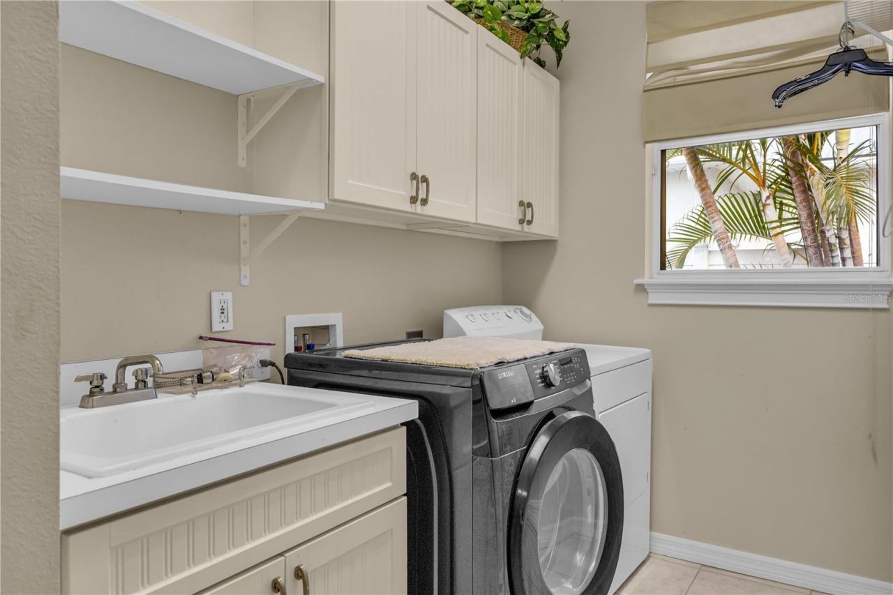 5311 Nathaniel Place, Sarasota, FL 34233 Photo