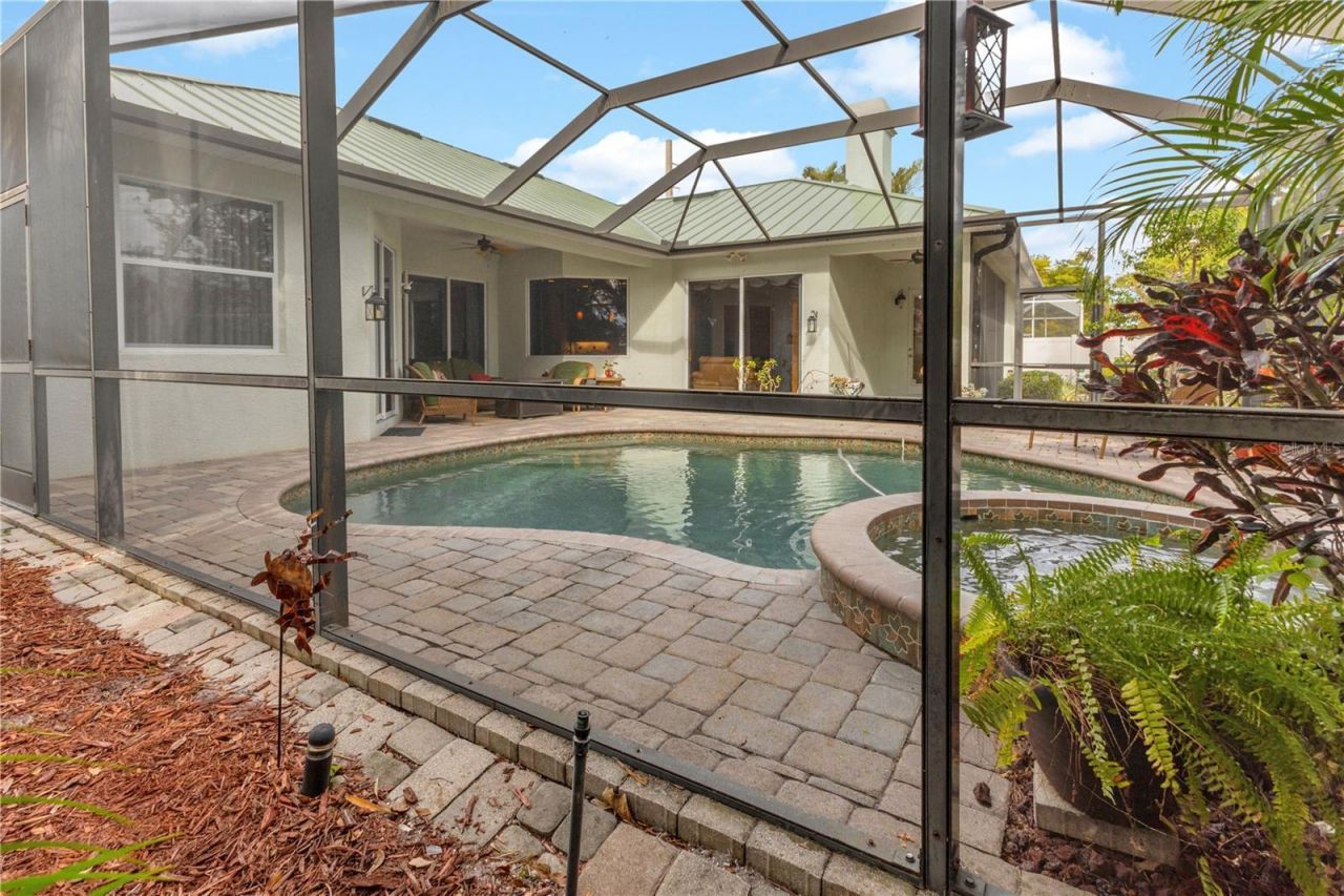 5311 Nathaniel Place, Sarasota, FL 34233 Photo