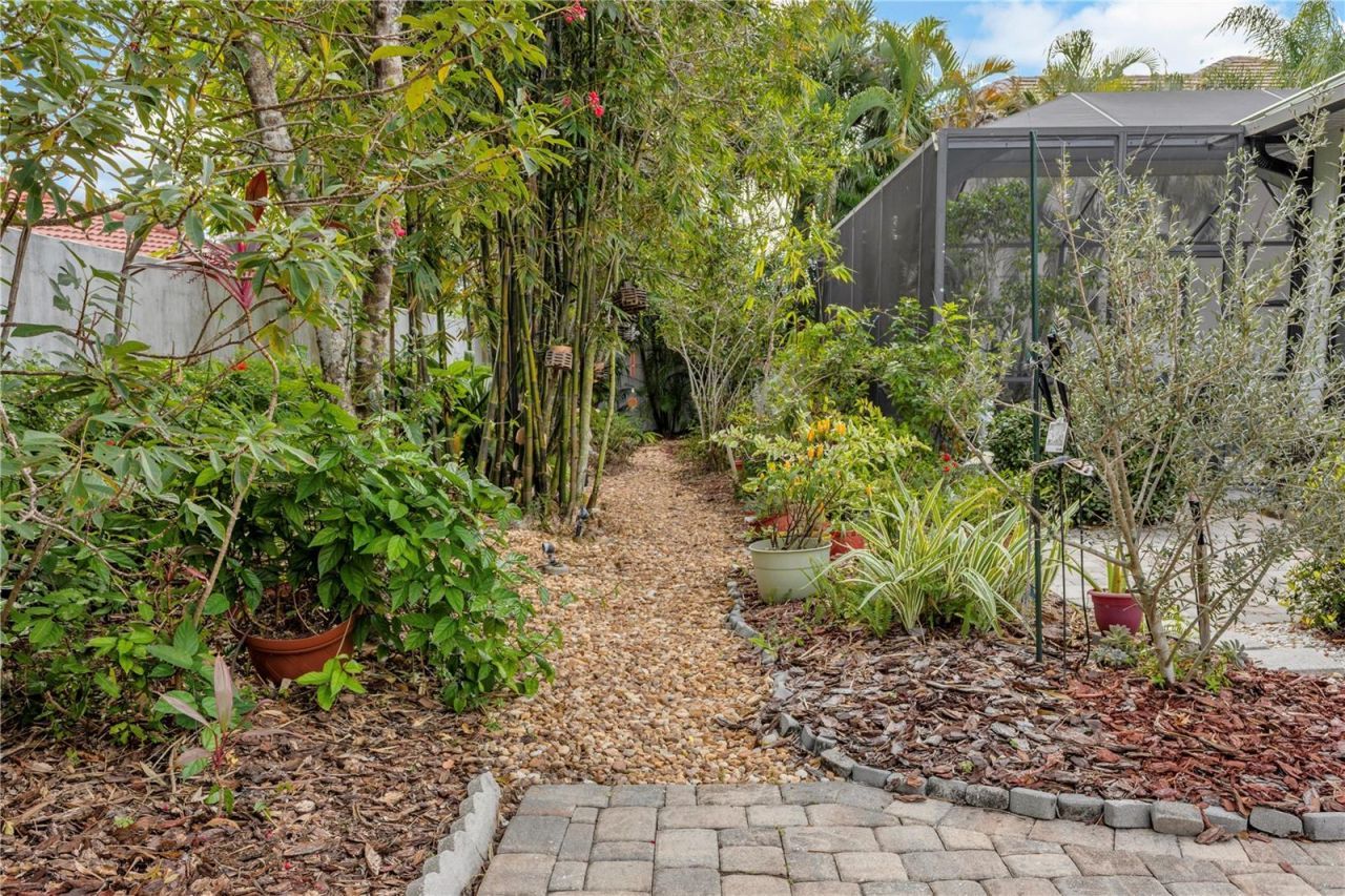 5311 Nathaniel Place, Sarasota, FL 34233 Photo