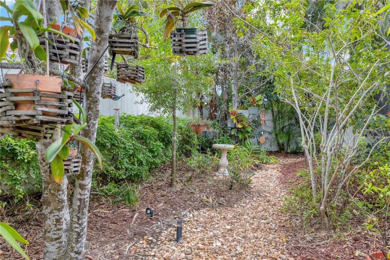 5311 Nathaniel Place, Sarasota, FL 34233 Photo