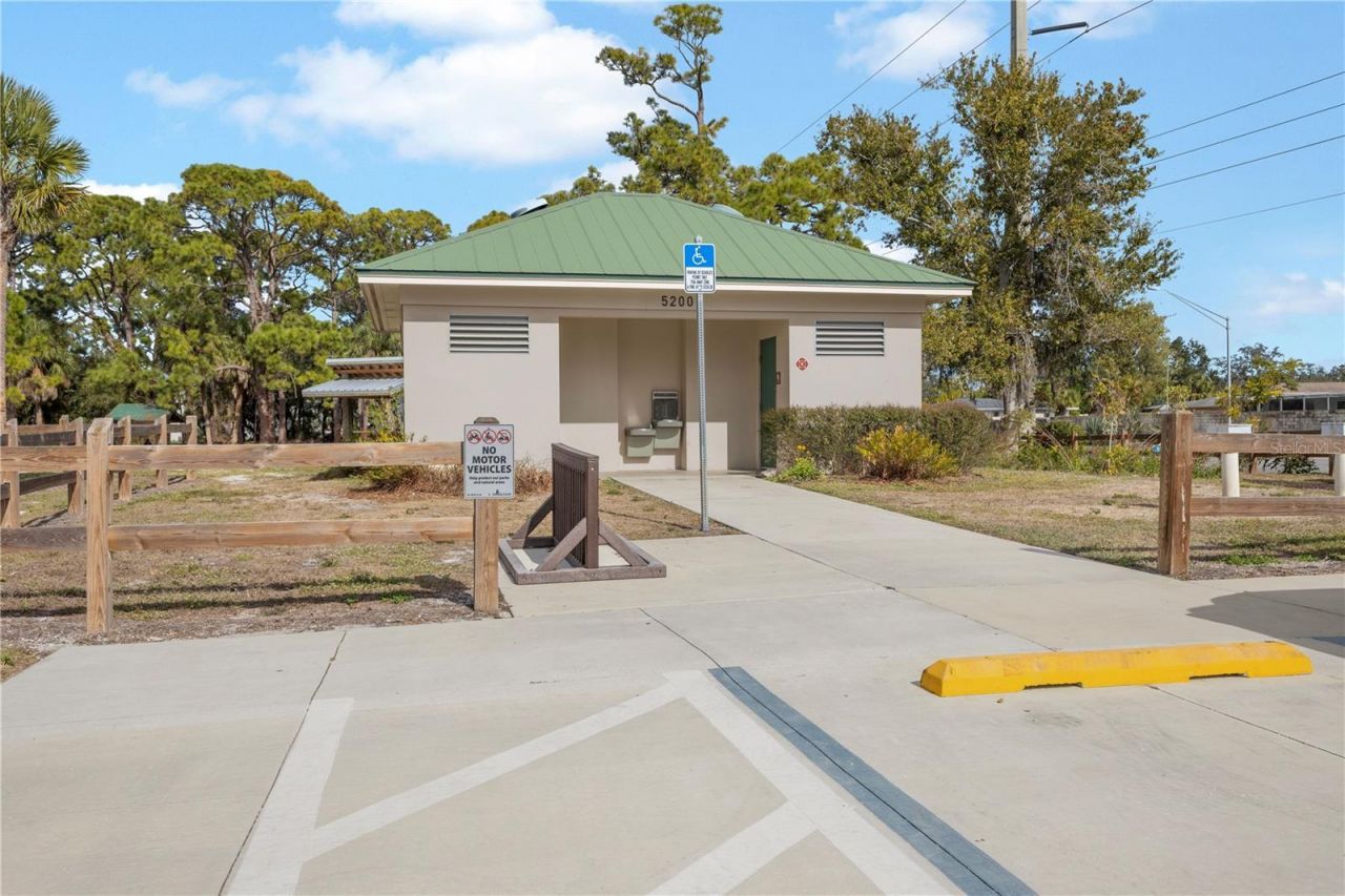 5311 Nathaniel Place, Sarasota, FL 34233 Photo