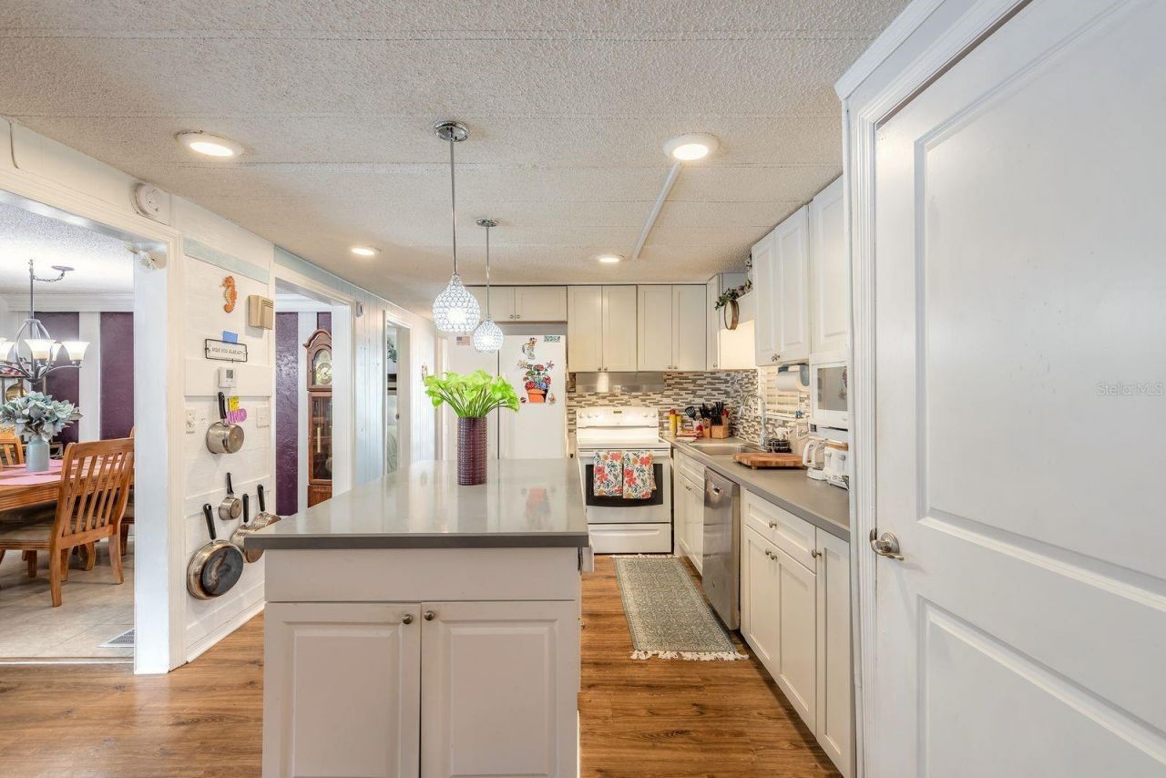 109 Douglas Street, Edgewater, FL 32141 Photo