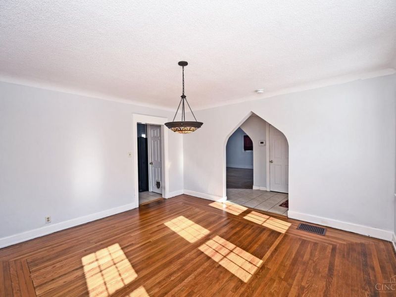 1266 Avon Drive, Cincinnati, OH 45229 Photo 19