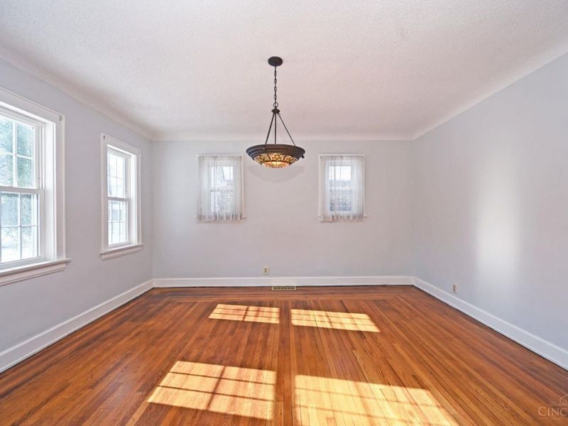 1266 Avon Drive, Cincinnati, OH 45229 Photo 21