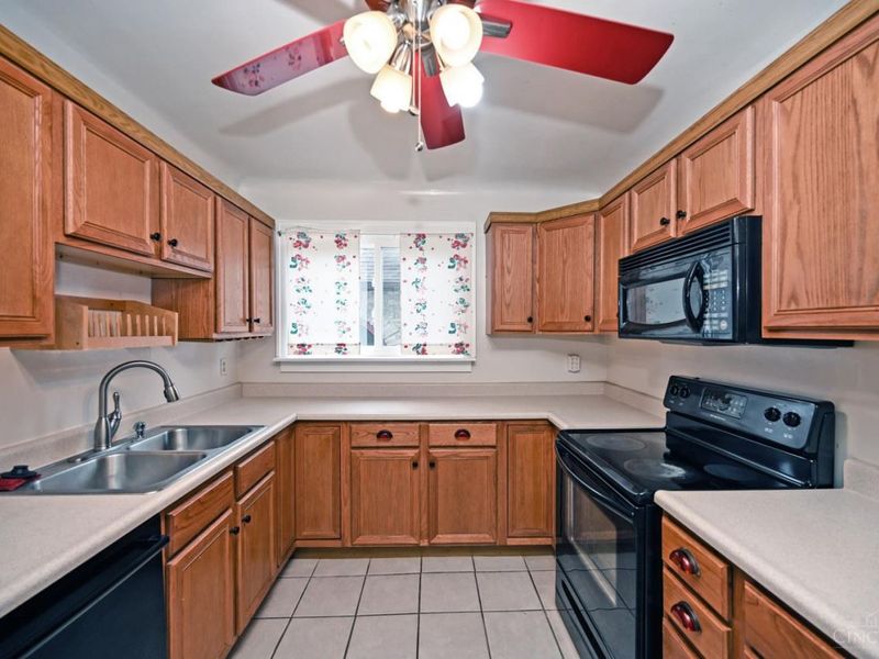 1266 Avon Drive, Cincinnati, OH 45229 Photo 39