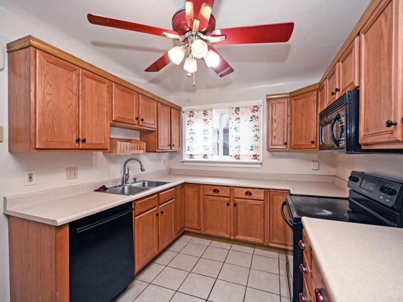 1266 Avon Drive, Cincinnati, OH 45229 Photo 40