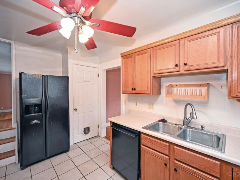 1266 Avon Drive, Cincinnati, OH 45229 Photo 42