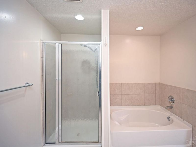 1266 Avon Drive, Cincinnati, OH 45229 Photo 53