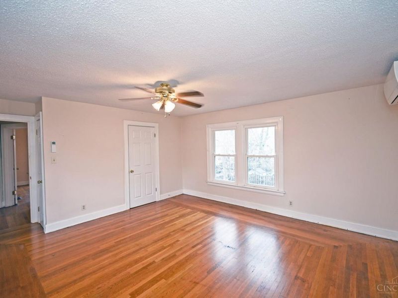 1266 Avon Drive, Cincinnati, OH 45229 Photo 65