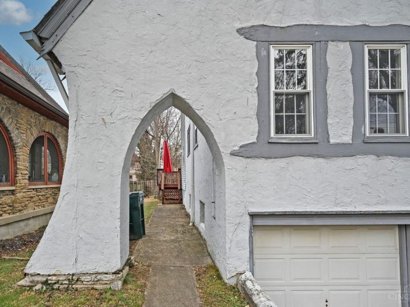 1266 Avon Drive, Cincinnati, OH 45229 Photo 76