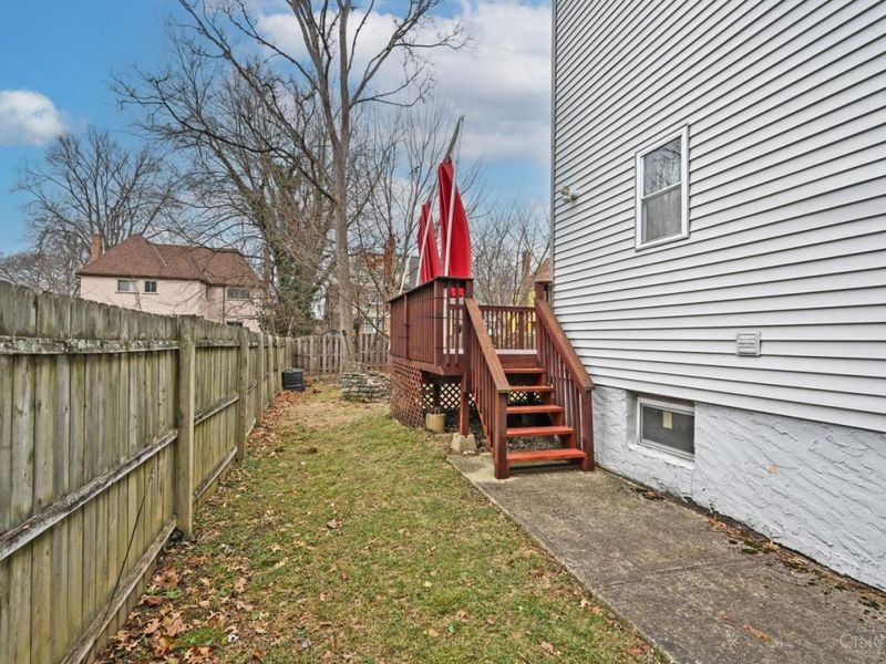 1266 Avon Drive, Cincinnati, OH 45229 Photo 77