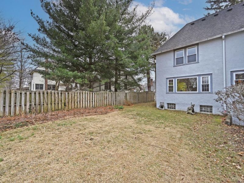 1266 Avon Drive, Cincinnati, OH 45229 Photo 82