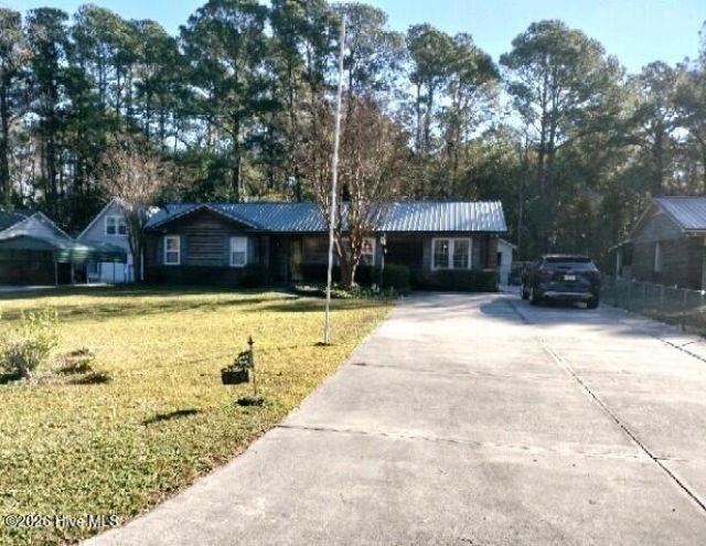 129 Normandy Drive, Wilmington, NC 28412 Main Photo