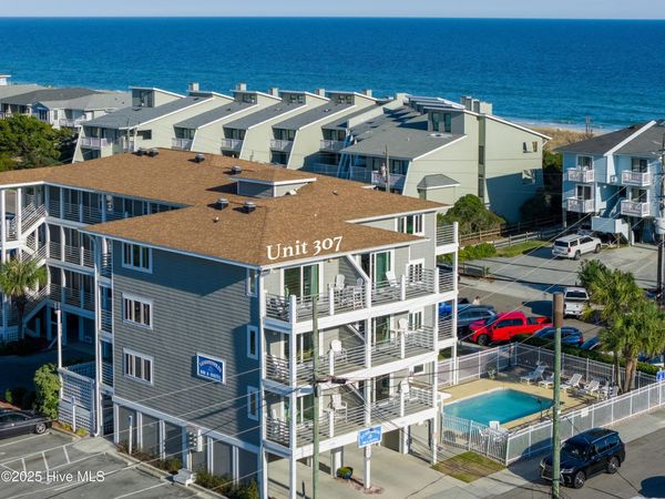 15 Nathan Street, Unit 307, Wrightsville Beach, NC 28480