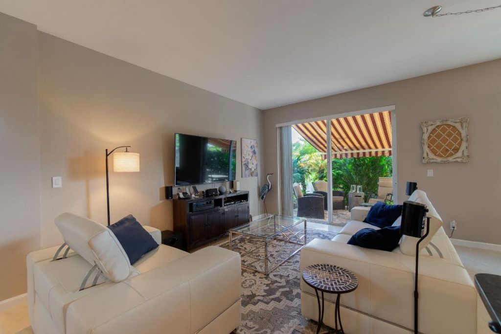 1004 Center Stone Lane, Riviera Beach, FL 33404 Photo