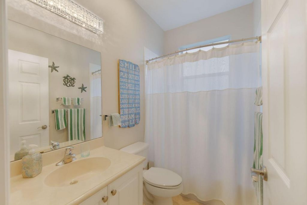 1004 Center Stone Lane, Riviera Beach, FL 33404 Photo