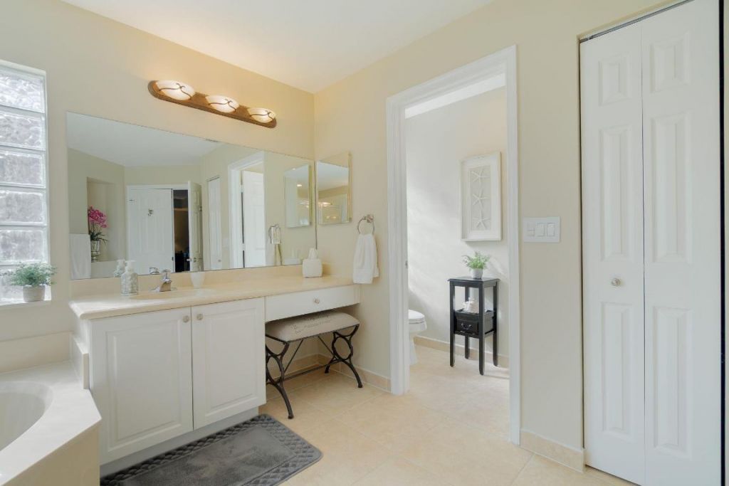 1004 Center Stone Lane, Riviera Beach, FL 33404 Photo