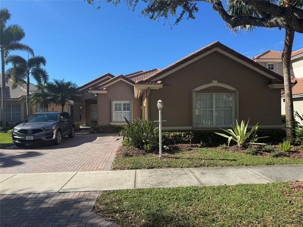 6353 NW 110th Ave, Parkland, FL 33076