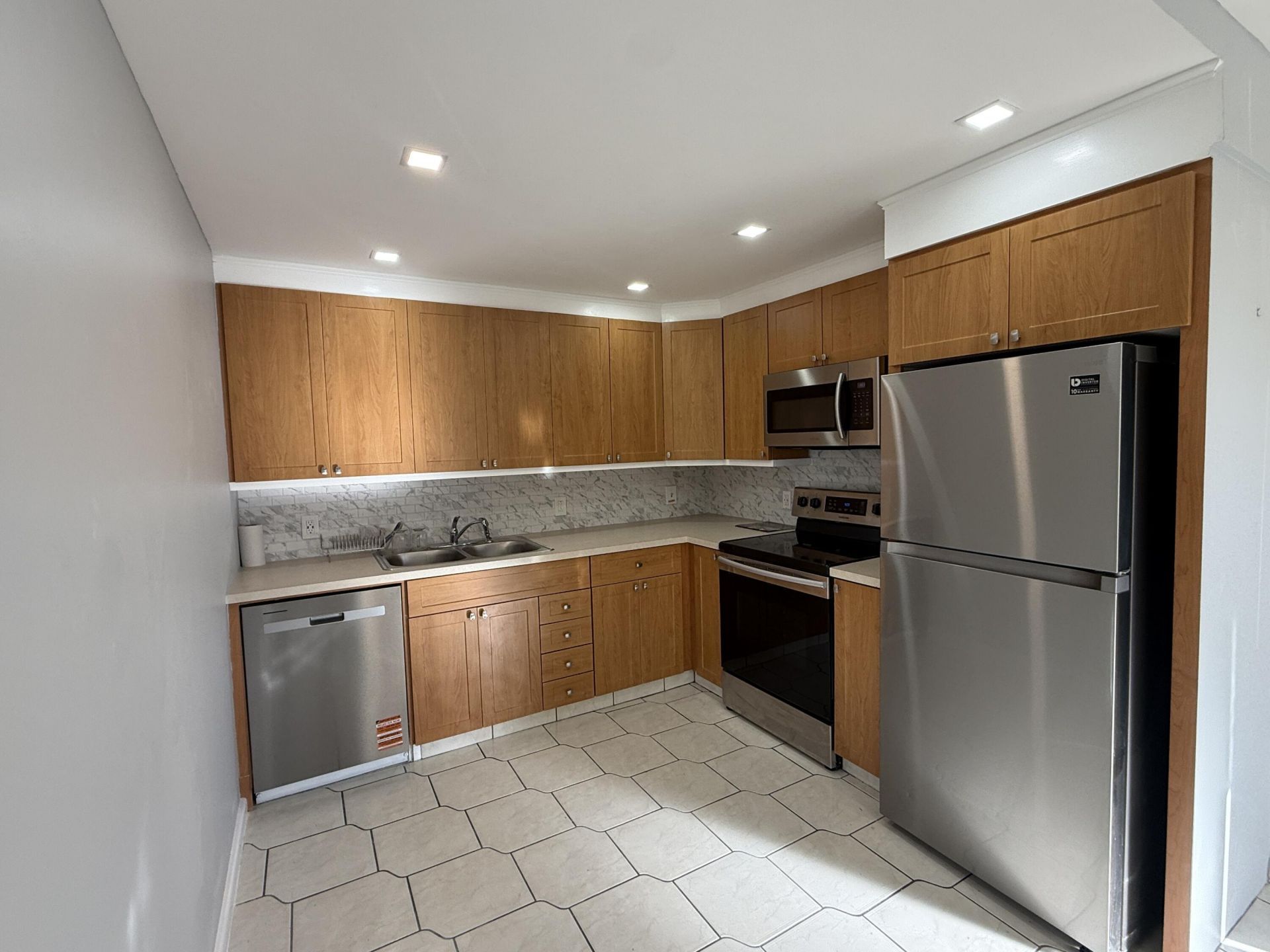 2017 Newcastle A, Unit 2017, Boca Raton, FL 33434 Photo