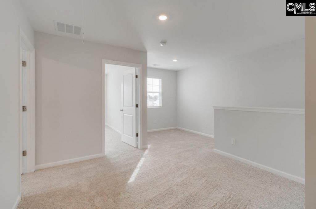 879 Lodgepole Lane Photo 5