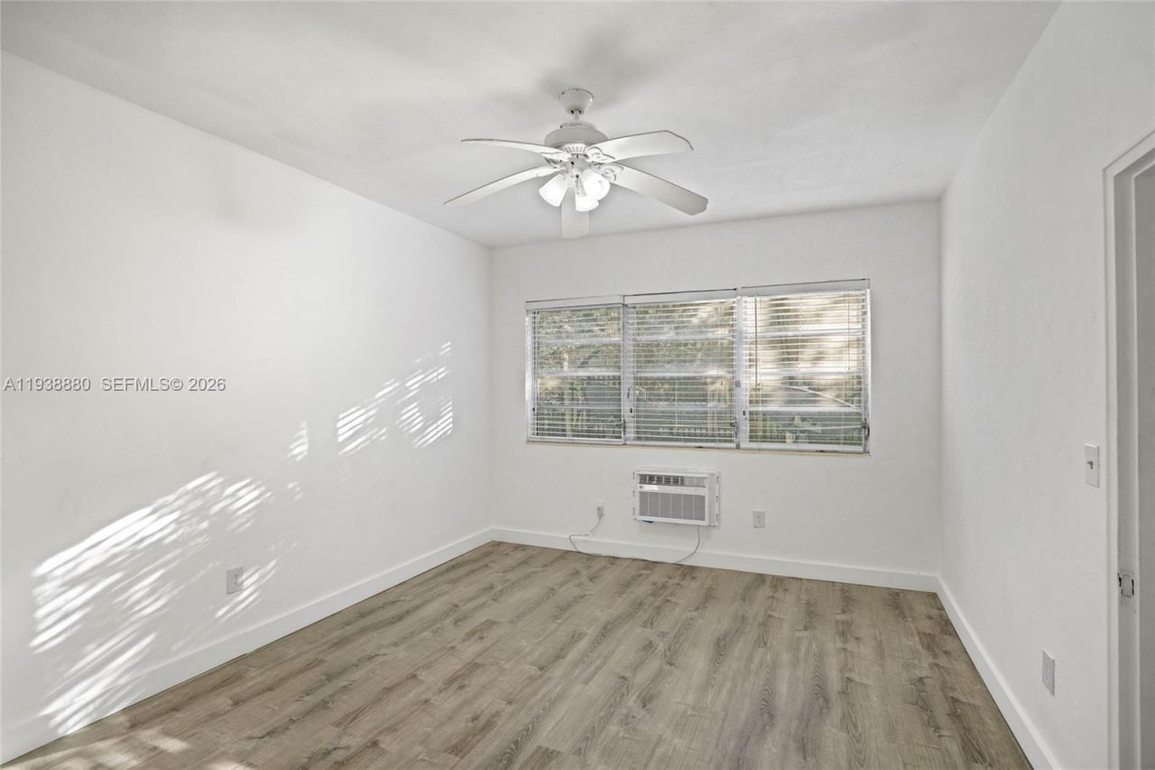 4172 Chase Ave, Unit 3, Miami Beach, FL 33140 Photo