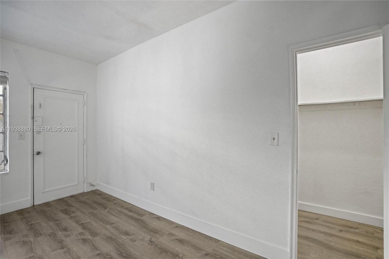 4172 Chase Ave, Unit 3, Miami Beach, FL 33140 Photo