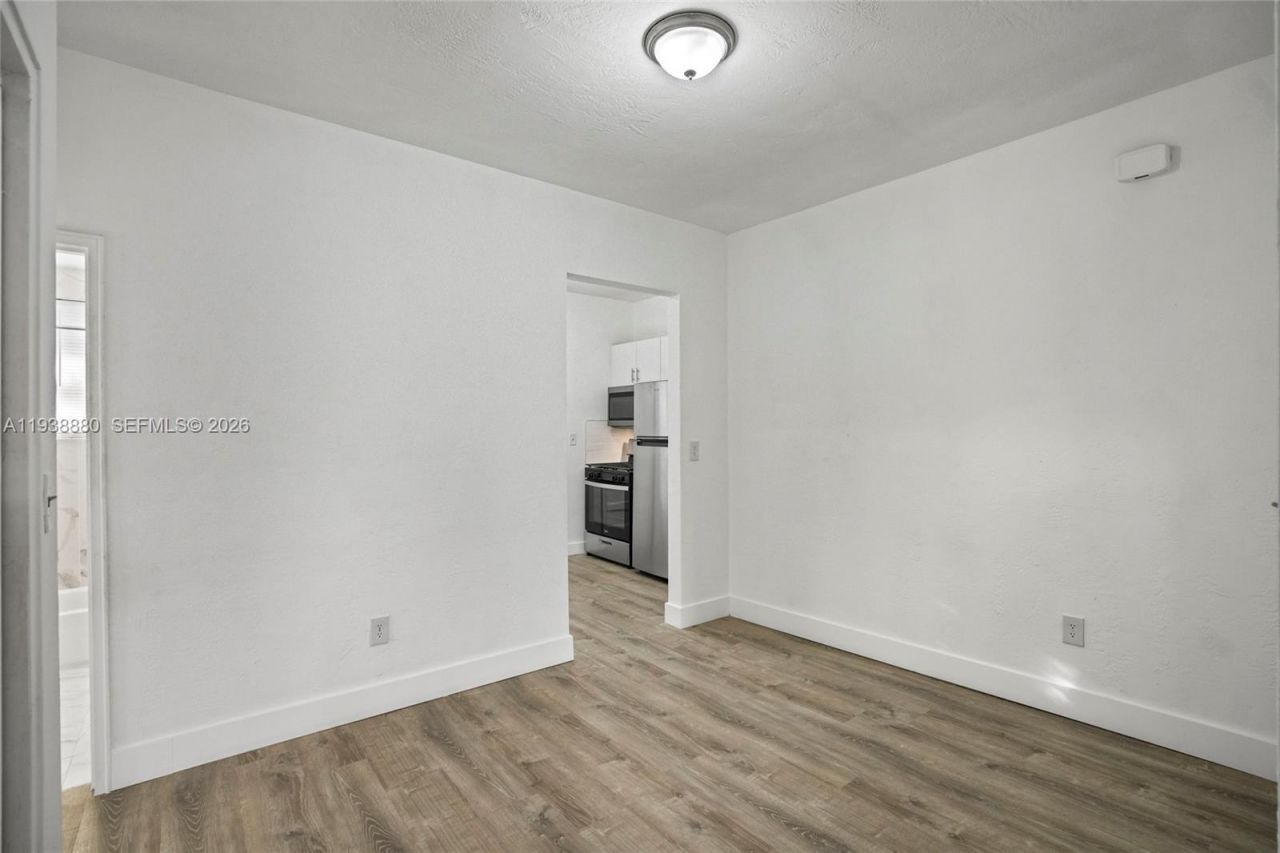 4172 Chase Ave, Unit 3, Miami Beach, FL 33140 Photo