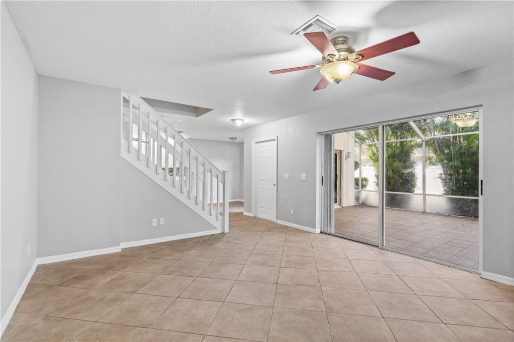 1536 N Lawnwood Circle, Unit 3, Fort Pierce, FL 34950 Photo