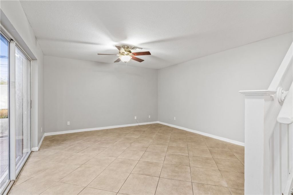 1536 N Lawnwood Circle, Unit 3, Fort Pierce, FL 34950 Photo